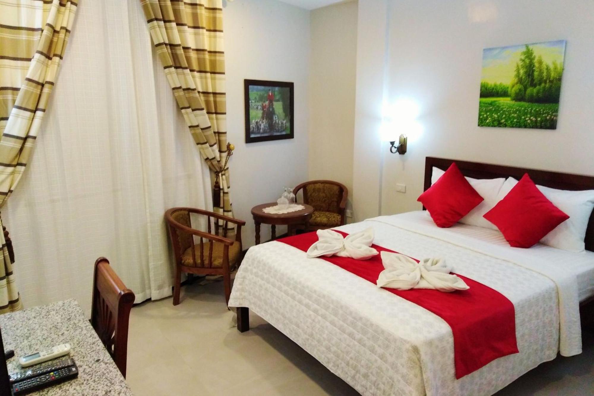 Venezia Suites Hotel Iloilo Стая снимка