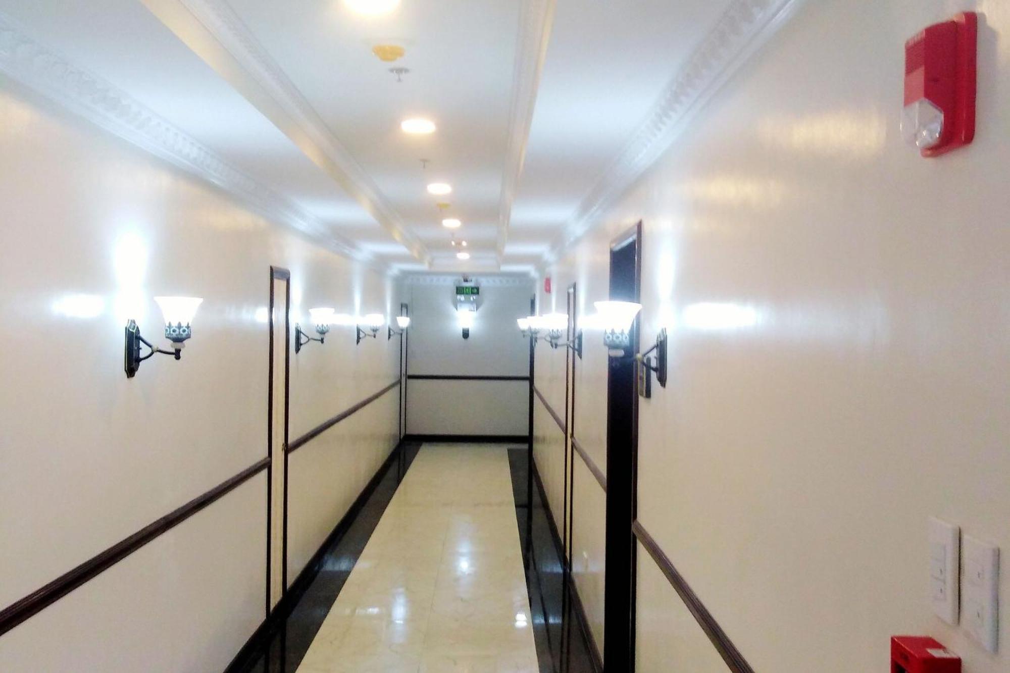 Venezia Suites Hotel Iloilo Екстериор снимка