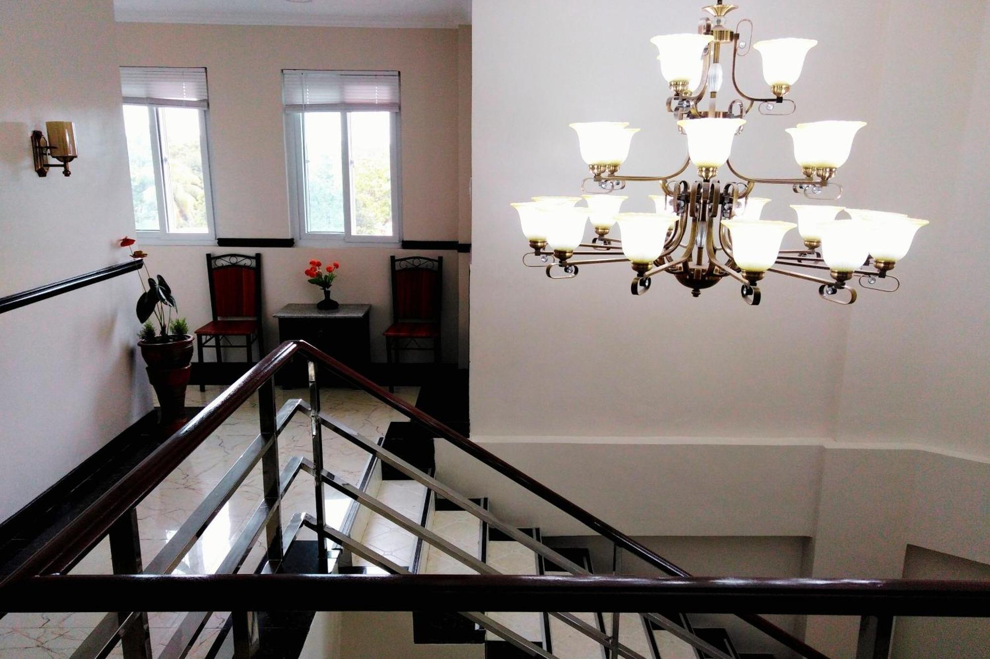 Venezia Suites Hotel Iloilo Екстериор снимка